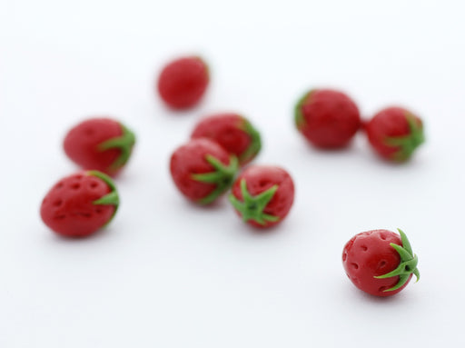 Kjøp miniatyr fimo jordbær - gourmet harpiks dekorasjon