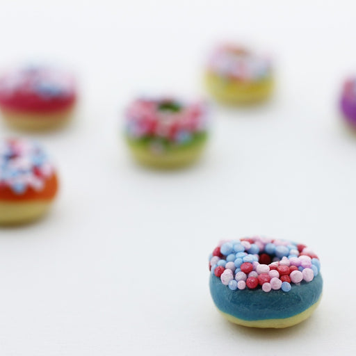 Kjøp miniatyr blåbær smultring fimo 1cm - gourmet kreasjon polymer leire