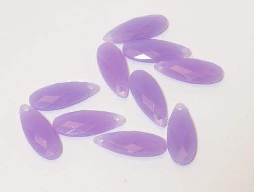 Kjøp x10 fasetterte lilla akryl dråpeperler