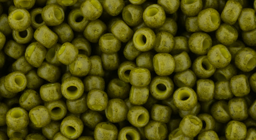 Kjøp cc2601F - Toho frøperler 8/0 halvglasert oliven (10g)