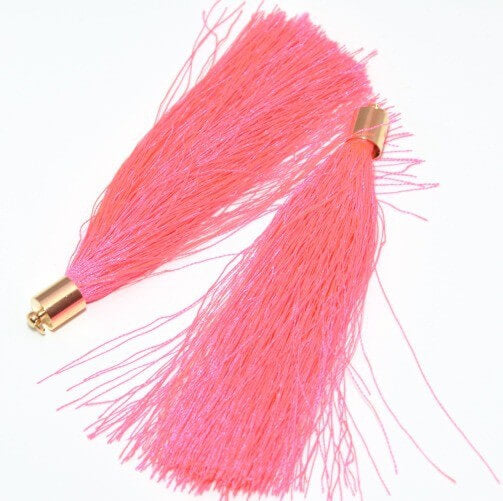 Kjøp 1 pompong med neon rosa gulltråd med tupp og ring. Størrelse 10 cm - for smykker, sying eller veskedekorasjon,